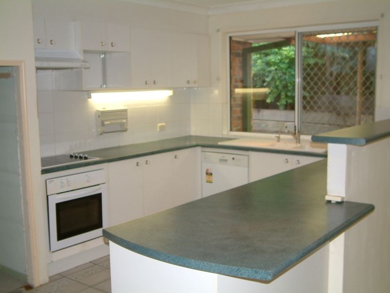 98 Pacific Pines Boulevarde, Pacific Pines QLD 4211