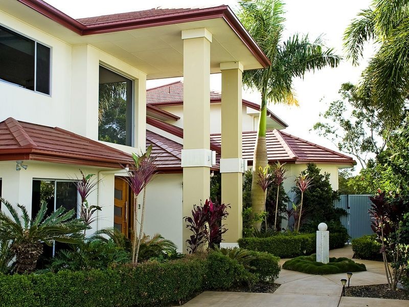 1 Parkview Place (Oyster Cove), Hope Island QLD 4212