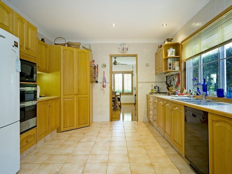 2 Urangan Court, Helensvale QLD 4212