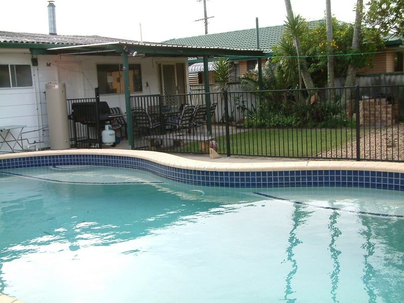 9 Jacaranda Avenue, Hollywell QLD 4216