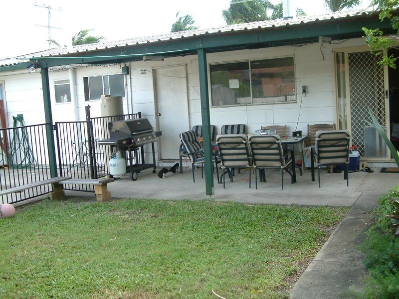 9 Jacaranda Avenue, Hollywell QLD 4216