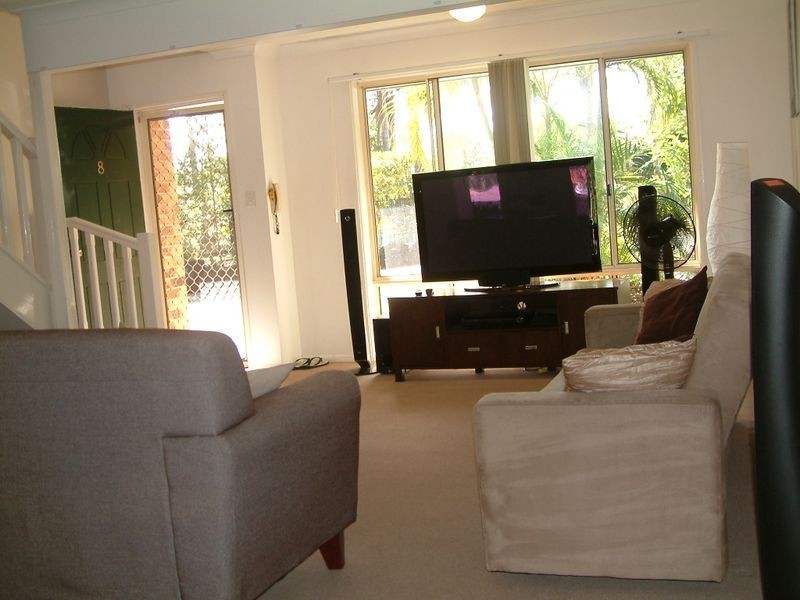 8/482 Pine Ridge Road, Coombabah QLD 4216