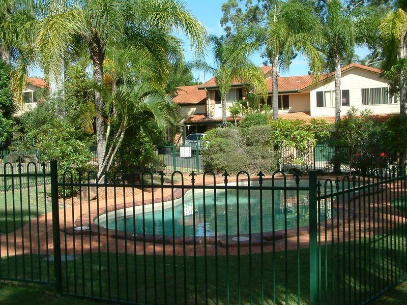 8/482 Pine Ridge Road, Coombabah QLD 4216