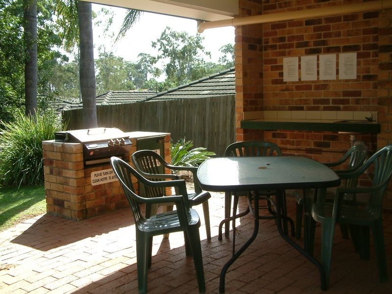 8/482 Pine Ridge Road, Coombabah QLD 4216