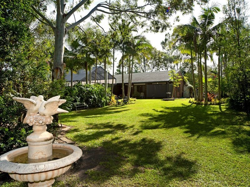 64 Clarence Drive, Helensvale QLD 4212