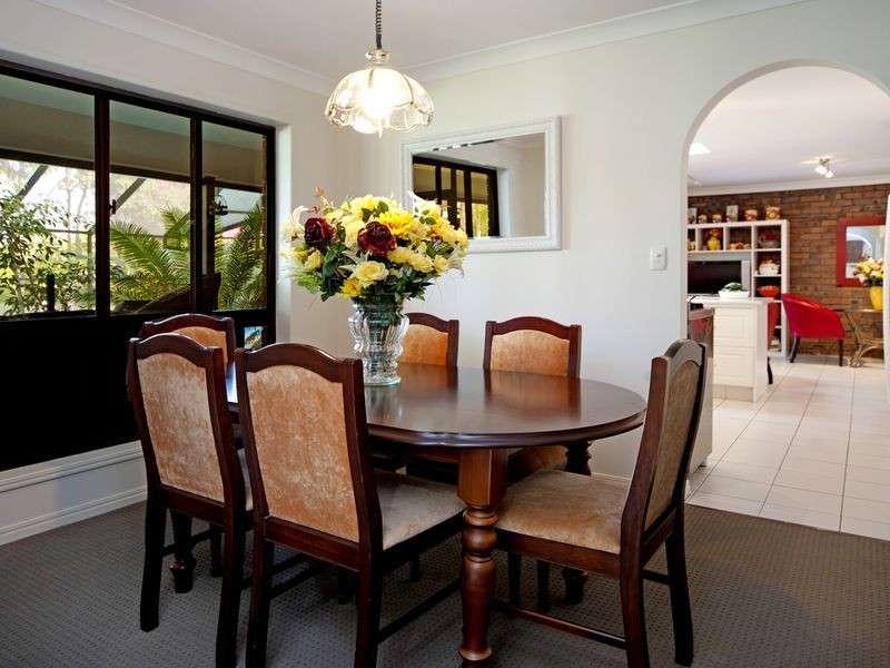 64 Clarence Drive, Helensvale QLD 4212