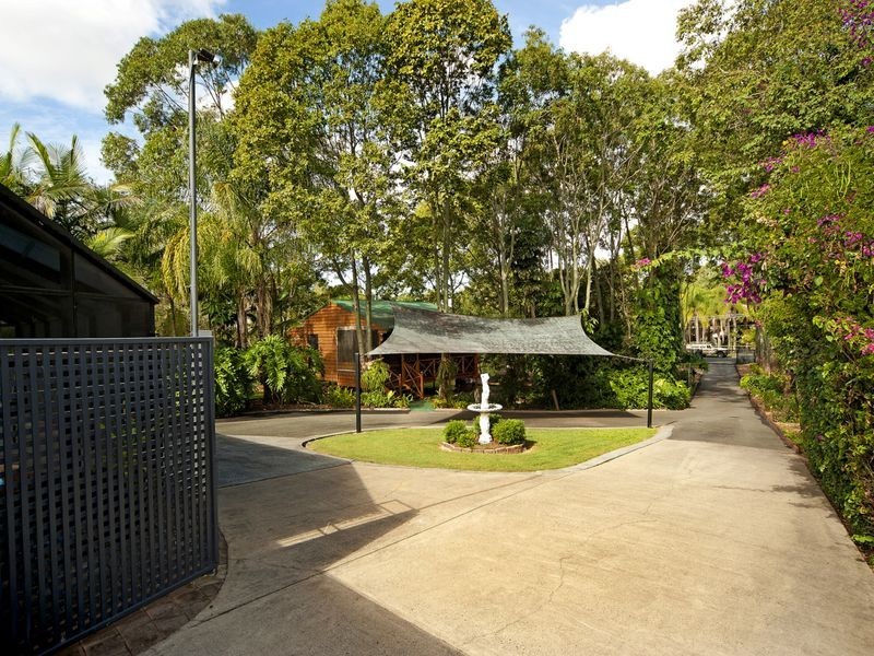 64 Clarence Drive, Helensvale QLD 4212