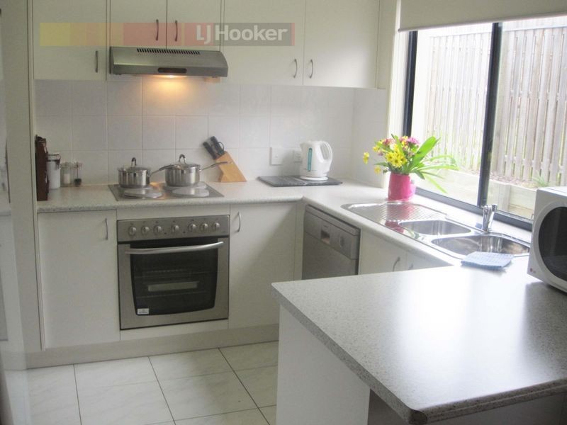 1/26 Witheren Circuit, Pacific Pines QLD 4211