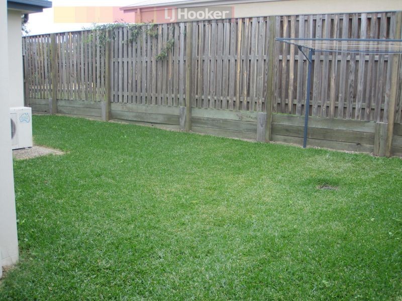 1/26 Witheren Circuit, Pacific Pines QLD 4211