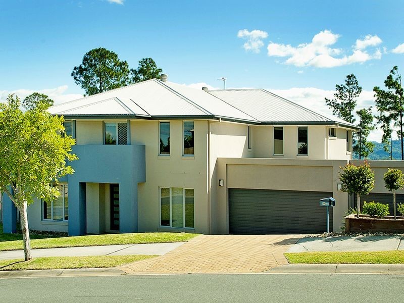 24 Hillary Circuit, Pacific Pines QLD 4211