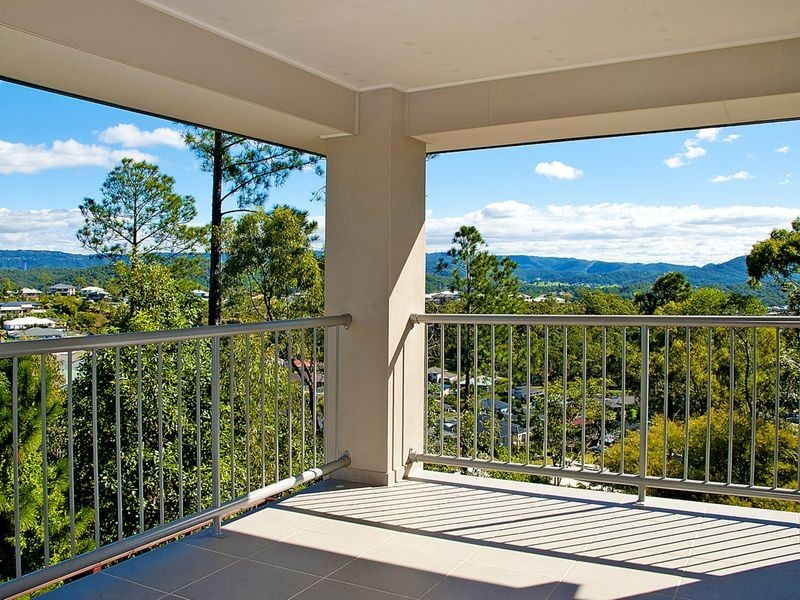 24 Hillary Circuit, Pacific Pines QLD 4211