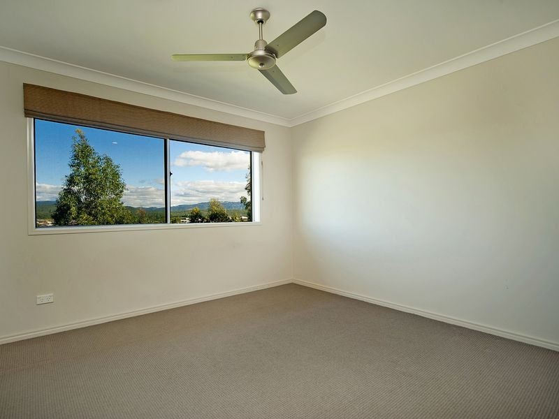 24 Hillary Circuit, Pacific Pines QLD 4211
