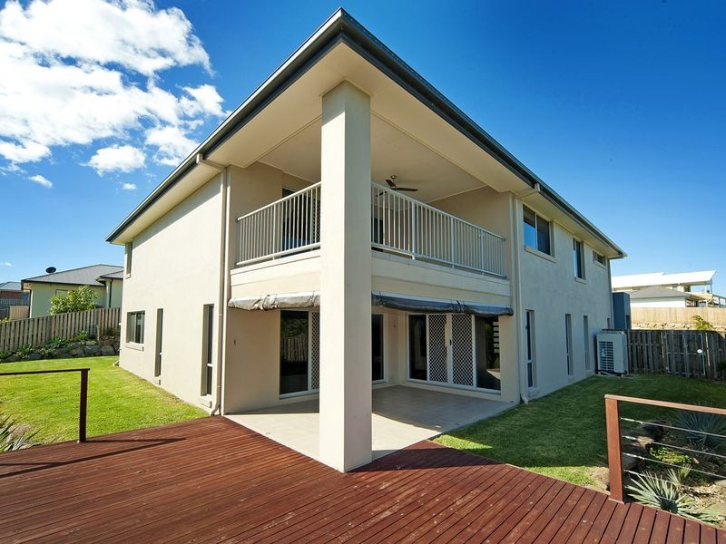 24 Hillary Circuit, Pacific Pines QLD 4211