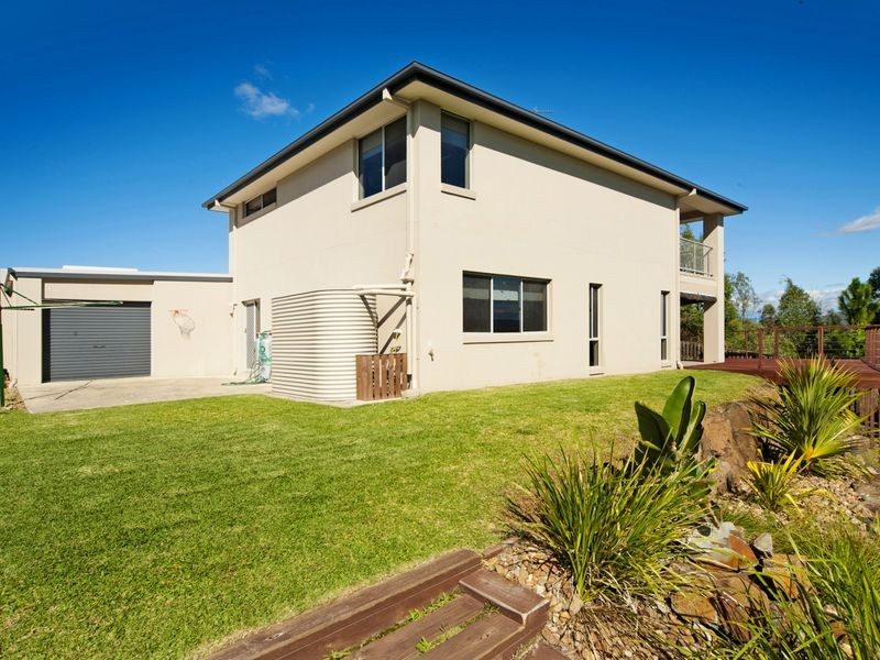 24 Hillary Circuit, Pacific Pines QLD 4211
