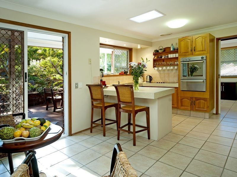 10 Armidale Crescent, Helensvale QLD 4212