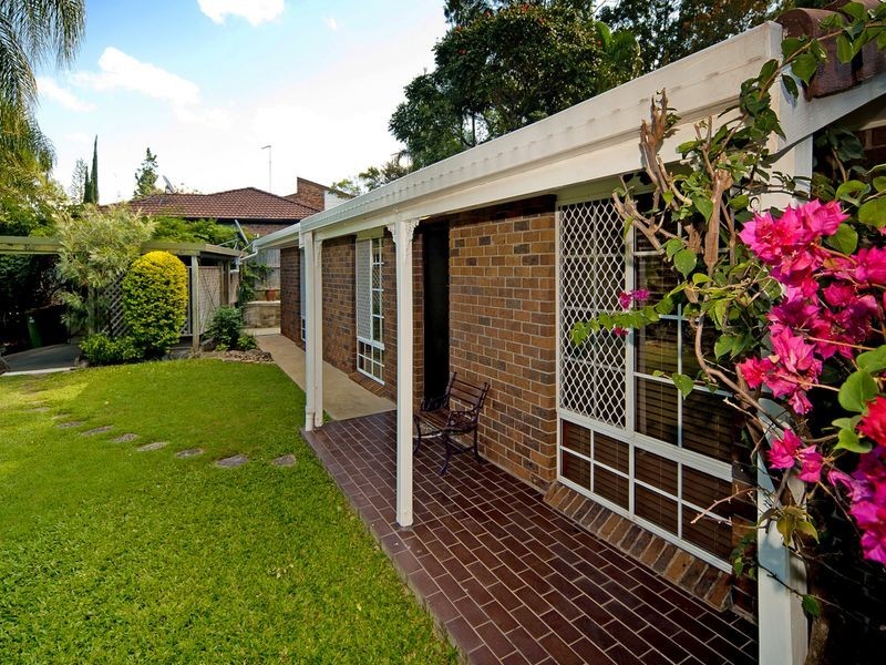 10 Armidale Crescent, Helensvale QLD 4212