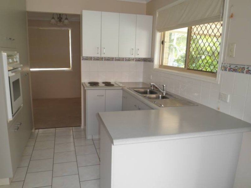 33 River Oak Drive, Helensvale QLD 4212