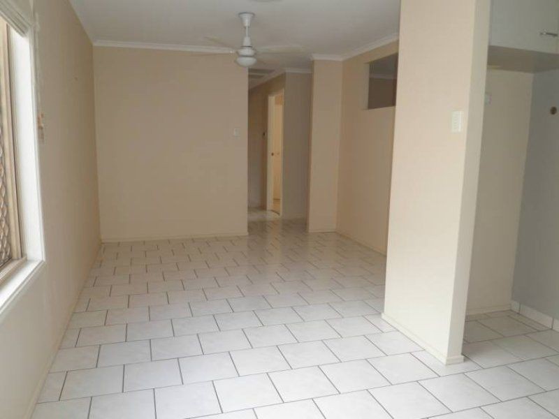 33 River Oak Drive, Helensvale QLD 4212