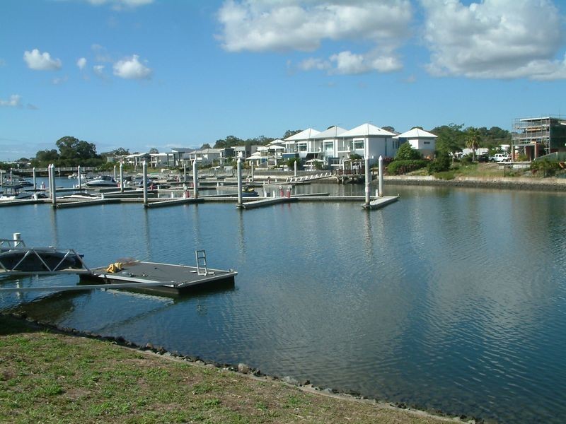 11 Coomera Court, Helensvale QLD 4212