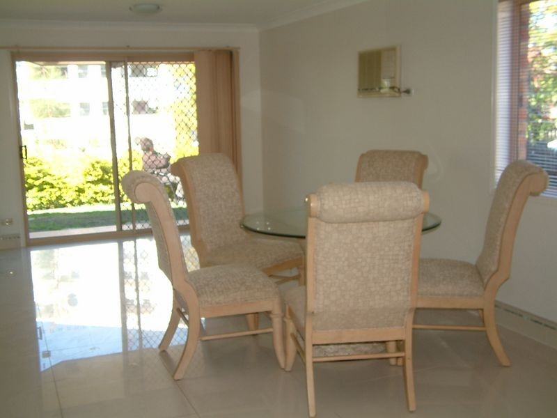 18/1 Doyalson Place, Helensvale QLD 4212