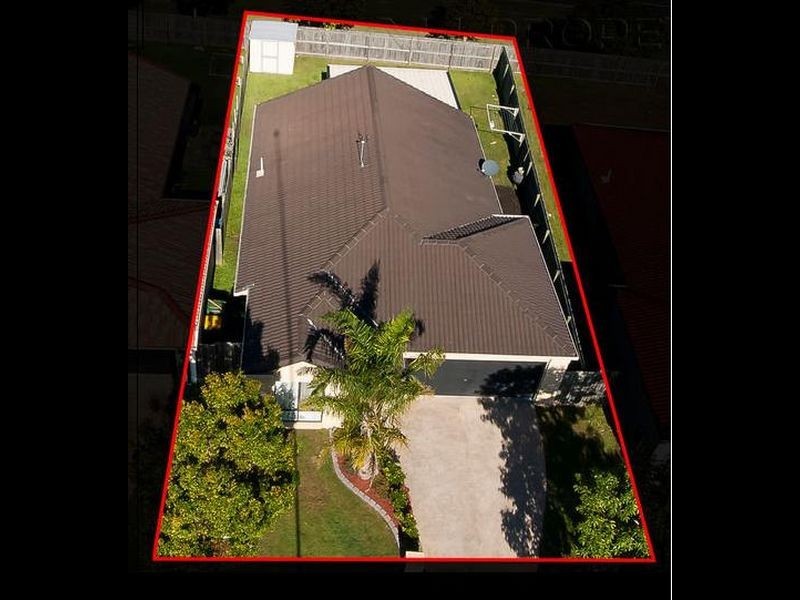 74 Serafina Drive, Helensvale QLD 4212