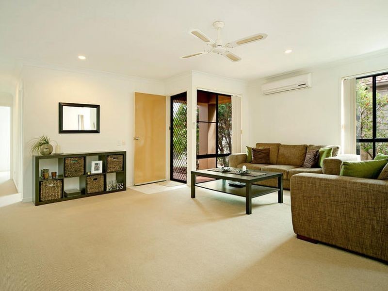 9/24 Amsonia Court, Arundel QLD 4214