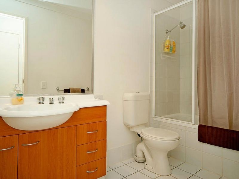 9/24 Amsonia Court, Arundel QLD 4214