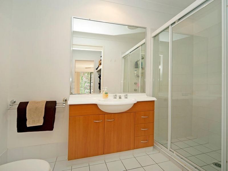9/24 Amsonia Court, Arundel QLD 4214