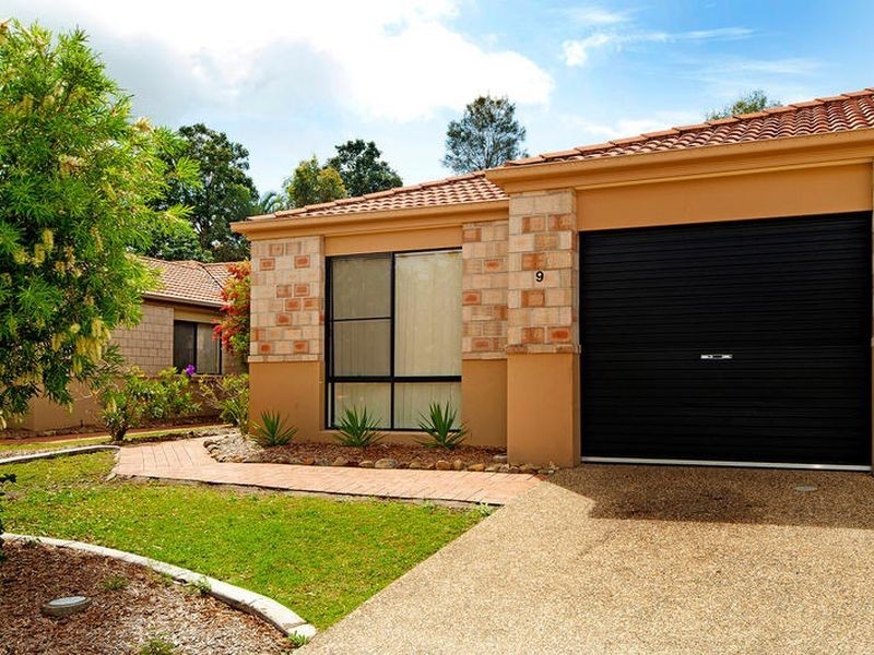 9/24 Amsonia Court, Arundel QLD 4214