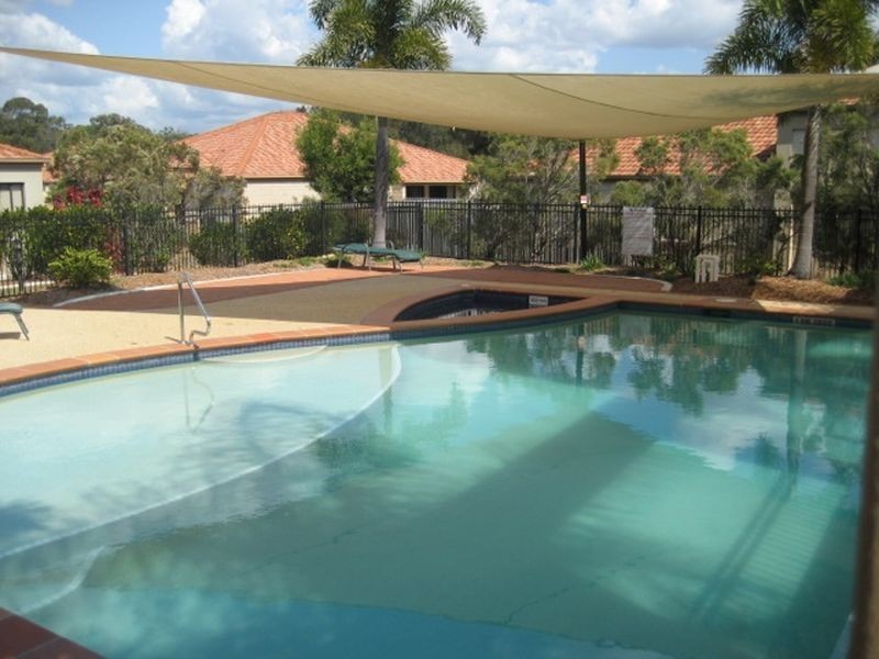 9/24 Amsonia Court, Arundel QLD 4214