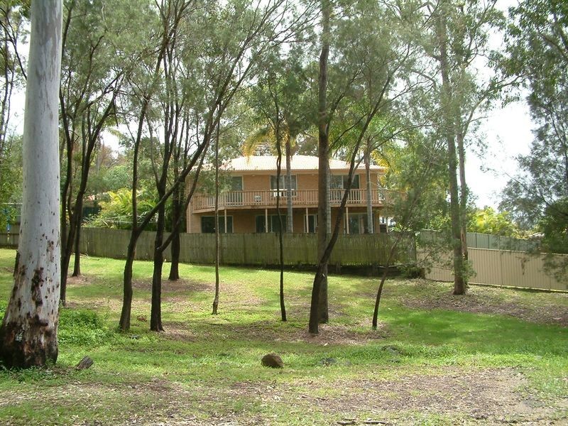 20 Surrey Court, Helensvale QLD 4212