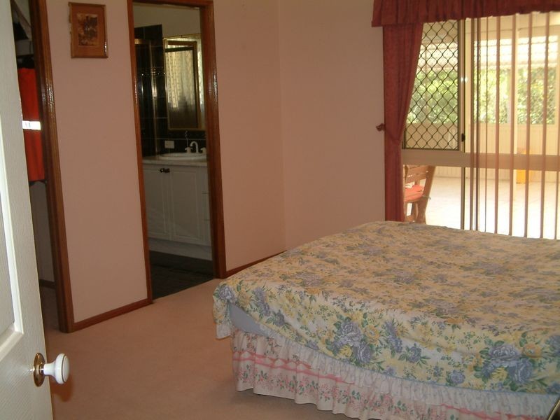 15 Dalby Court, Helensvale QLD 4212