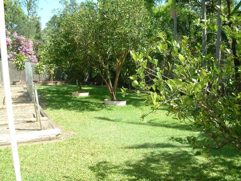 15 Dalby Court, Helensvale QLD 4212