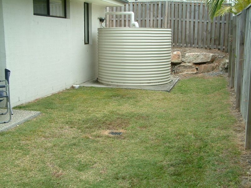 33 Shoalhaven Avenue, Pacific Pines QLD 4211