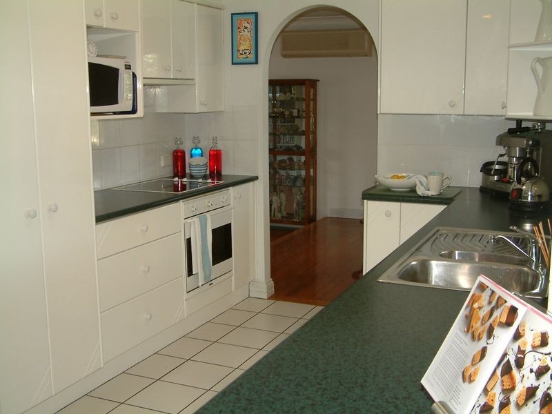 8 Atherton Court, Helensvale QLD 4212