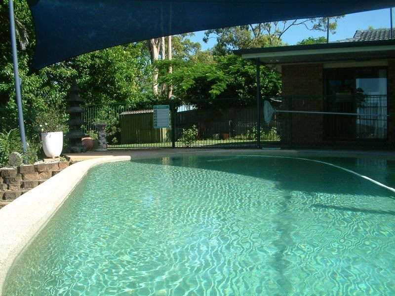 8 Atherton Court, Helensvale QLD 4212