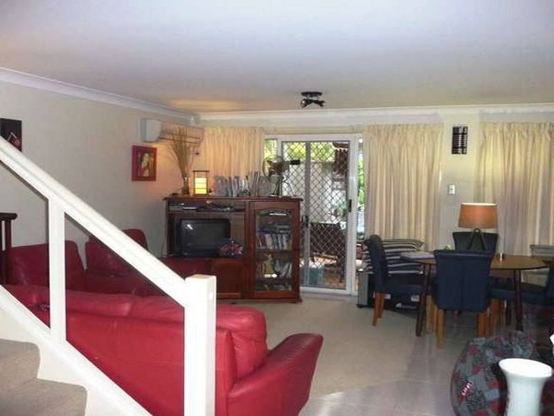 12/77 Government Road, Labrador QLD 4215