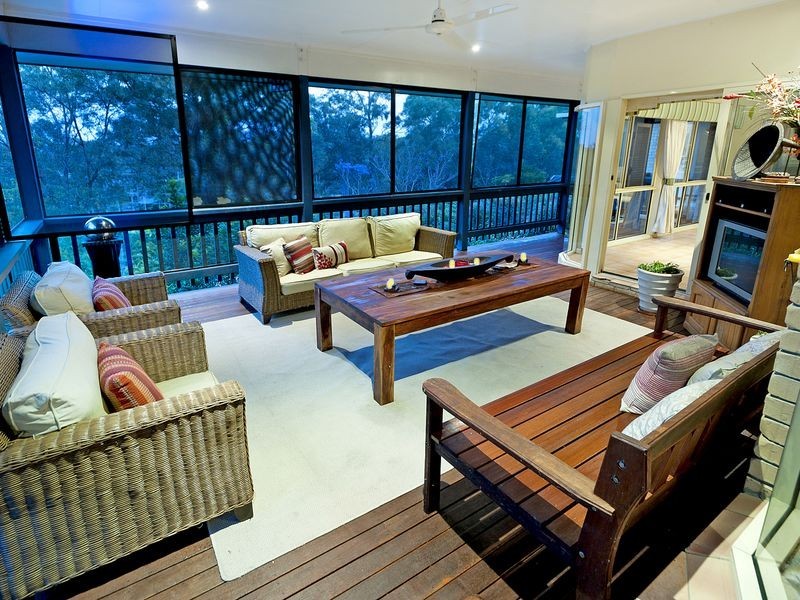 16 Derwent Avenue, Helensvale QLD 4212