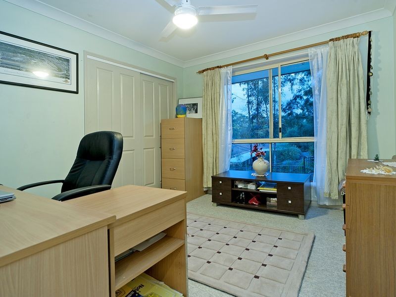 16 Derwent Avenue, Helensvale QLD 4212