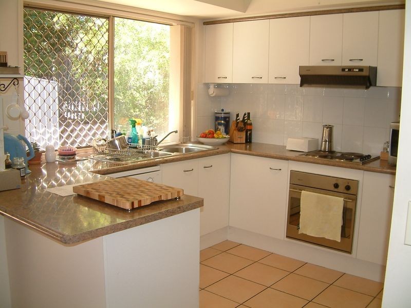 11/19 Harrow Place, Arundel QLD 4214