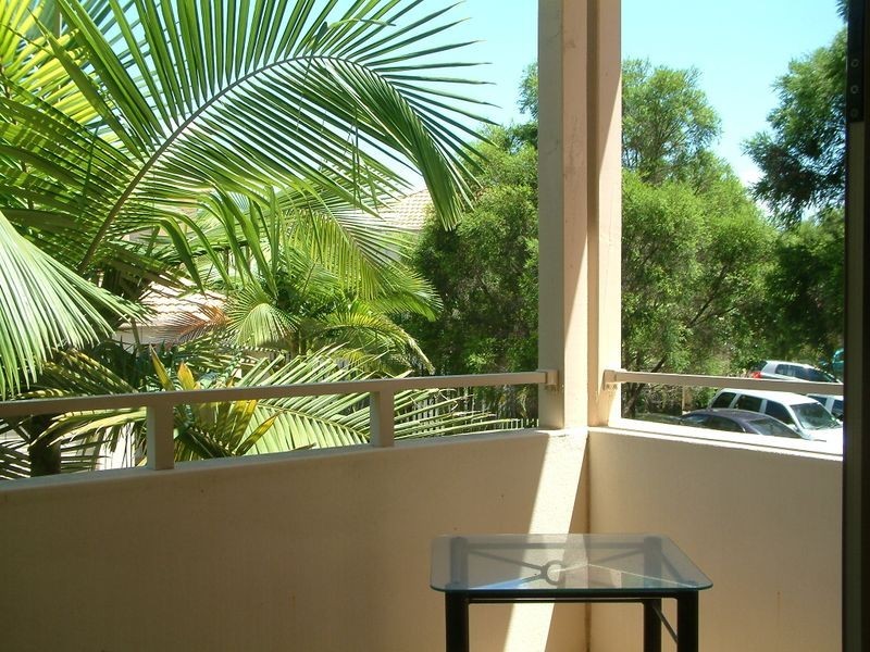 11/19 Harrow Place, Arundel QLD 4214