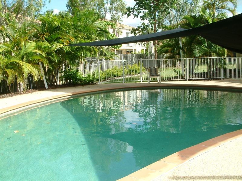 11/19 Harrow Place, Arundel QLD 4214