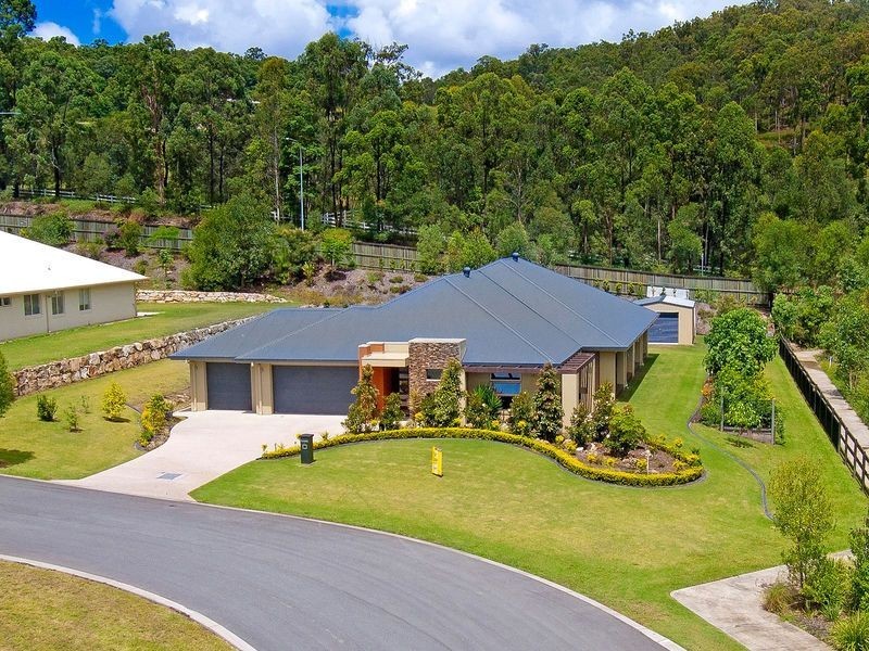 1 Summer Hill Crescent, Maudsland QLD 4210