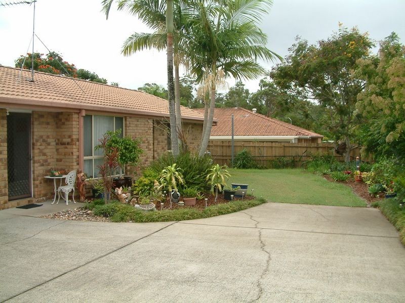 2/78 Village Way, Oxenford QLD 4210