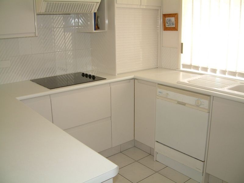 15 Pentland Court, Helensvale QLD 4212