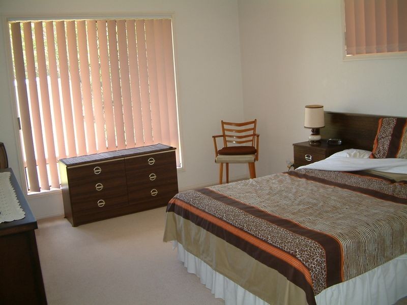 15 Pentland Court, Helensvale QLD 4212