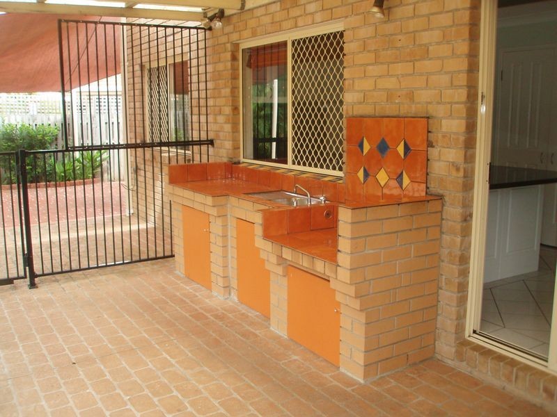 18 Westlake Court, Monterey Keys QLD 4212