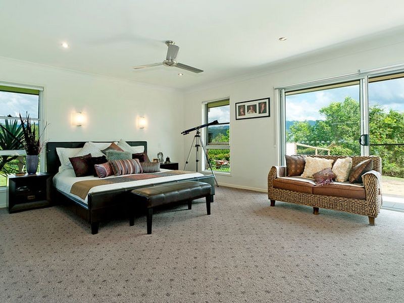 5 Pasture Place, Mount Nathan QLD 4211