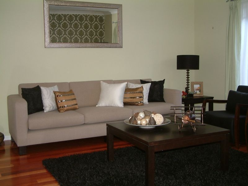 16 Elimbah Street, Pacific Pines QLD 4211