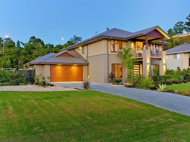 11 Meadow Ct, Maudsland QLD 4210